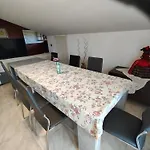 Domus Rosada Apartment *