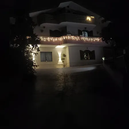 Domus Rosada アパート